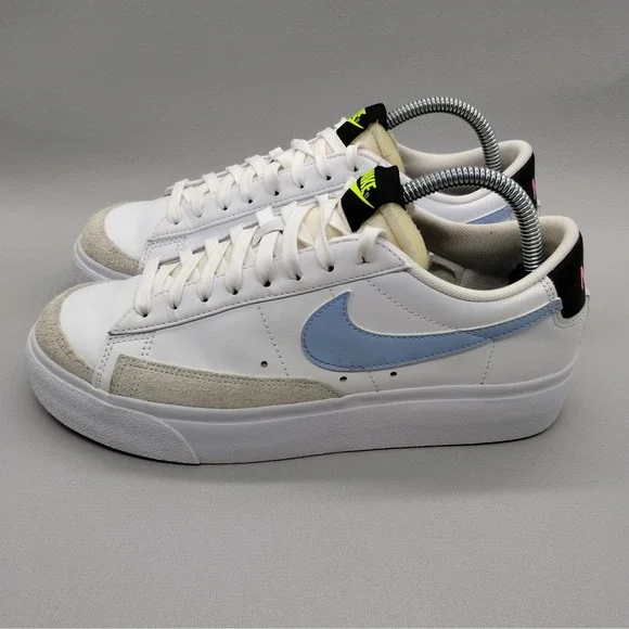 Nike Women's White and Blue Sneakers - Picture 1 of 8